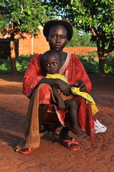 A mother and child in Central African Republic.