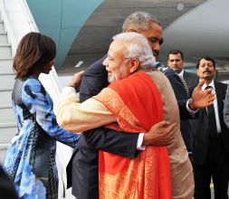 President Modi welcomes President Barack Obama & Michelle Obama to India on 25 January 2015.
