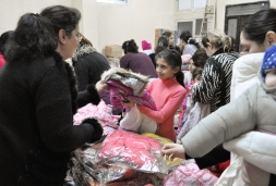 Church in Damascus hands out winter clothes Feb 13
