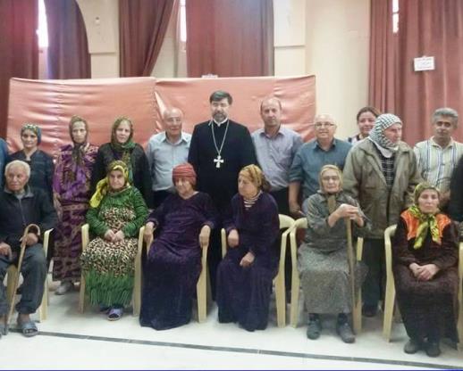Some of the 22 elderly Assyrians released by ISIS on 11 August
