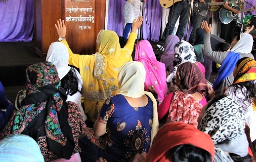 Christians worshipping in Nepal, May 2015