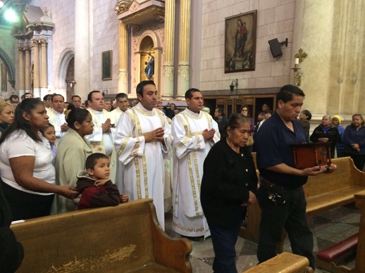 The funeral mass for Father Joaquín Hernández Sifuentes took place at Saltillo Cathedral yesterday (16 Jan).
