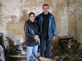 Iraqi Christian couple despair at sight of house IS destroyed