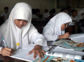 Indonesian schoolchildren ‘likely’ used notebooks containing IS propaganda