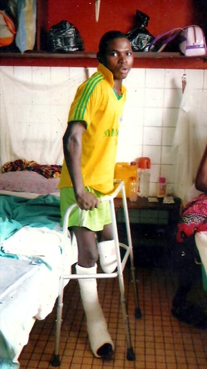 Quanizolo was seriously injured when a rocket was fired by Seleka militants into his church in Bangui. (Photo: Open Doors International)