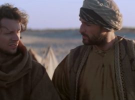 Francis of Assisi (l) and Mohammad Malik (r) meet, seeking peace in the midst of war. (Photo: a still taken from the movie trailer)