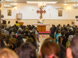 Evening mass at Mar Elia Chaldean Catholic Church in the Iraqi city of Erbil, attended by many refugees from Mosul and Nineveh Plains who fled IS. (Photo: World Watch Monitor, 2014)