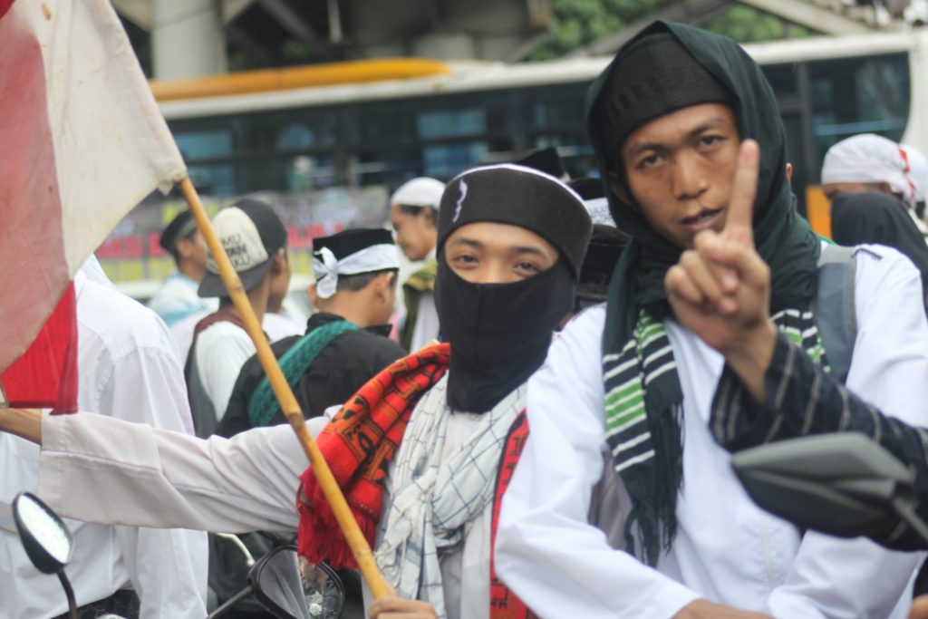 Islamic hardliners protesting against Jakarta's Christian former governor Ahok, 2016 (World Watch Monitor)
