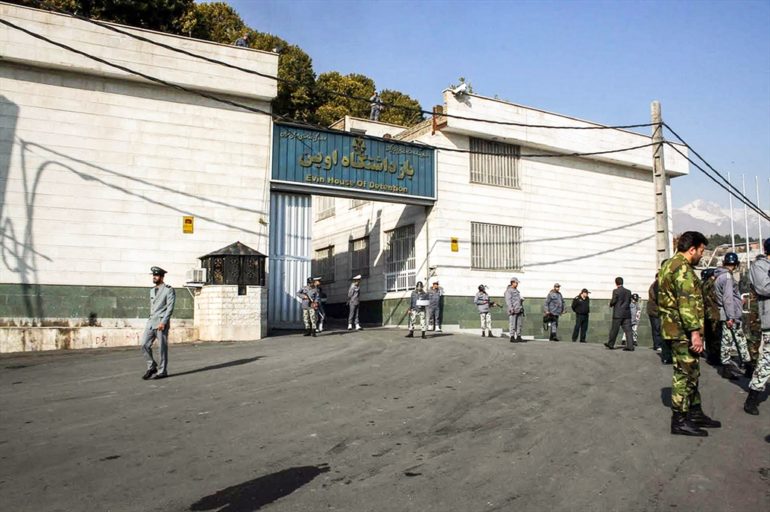 The outside of the Evin prison in Tehran. Among numerous (political) prisoners, there are also Christians held here. Photo: Flickr/ SabzPhoto