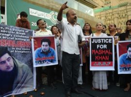 Protestors in Pakistan’s capital Karachi call for justice in the case of Mashal Khan’s murder on 22 April 2017. (IPhoto: RIZWAN TABASSUM/AFP/Getty Images)