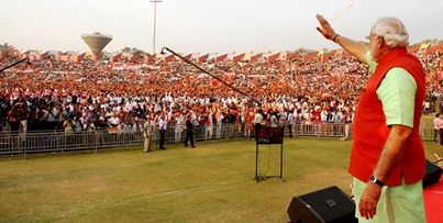 Narendra Modi addressing a crowd in the western state of Gujarat in March 2014 (Flickr / CC / Narendra Modi)