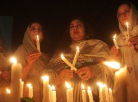 A candlelit vigil on March 17, 2015, to commemorate those killed in suicide attacks on the Roman Catholic Church and Christ Church in Lahore's Youhanabad area. (Photo: Anadolu Agency/Getty Images)