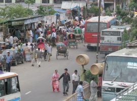 Traffic in the Bangladeshi capital Dhaka. (Photo: World Watch Monitor)