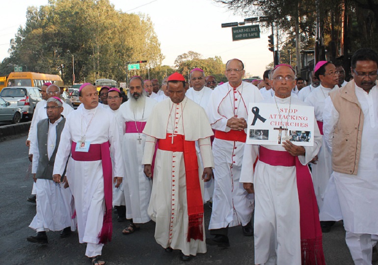 CBCI president, Cardinal Oswald Gracias of Mumbai, and Archbishop Bernard Moras of Bangalore lead a protest march in Bangalore in Feb 2015. (Photo: World Watch Monitor)